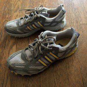 Adidas women’s size9 Trail running shoe KanadiaTR3
